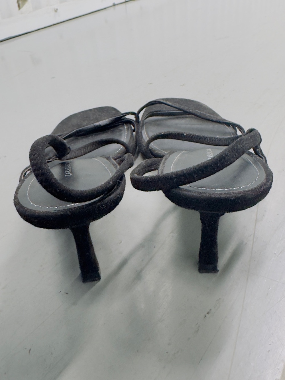 Mildly used Zara Basic Collection Black Strappy Square-Toe Sandals - Picture 2 of 5